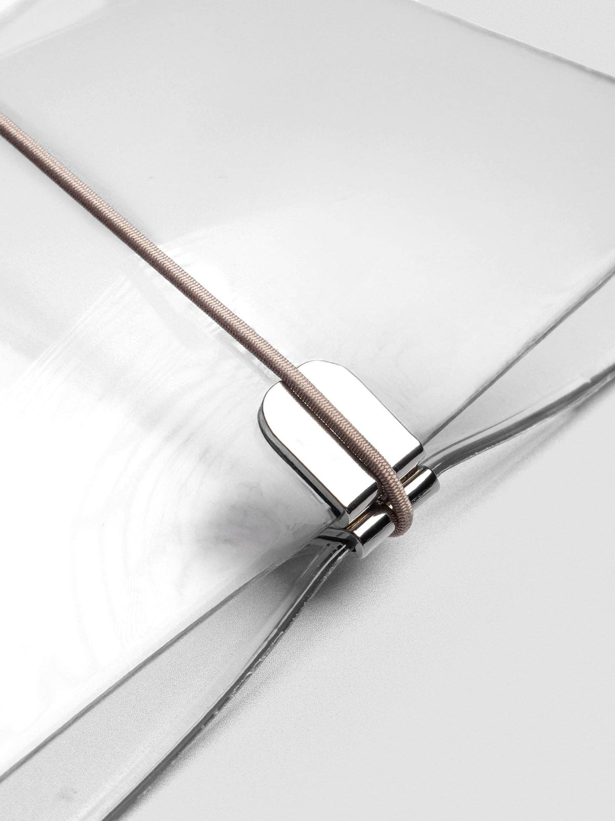 Exterieurbanden | Vinyl-reishoes: Ash, Lisbon, Nori, & Avant Garde